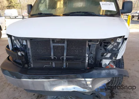 2015 GMC Savana 2500 Work Van z USA, uszkodzony, nr VIN 1GTW7FCF5F1905104